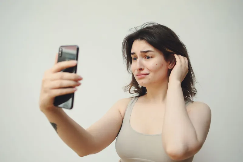 Wired to Worry About What You're Missing: The Neuroscience Behind FOMO and How to Reset Your Brain's Alarm System